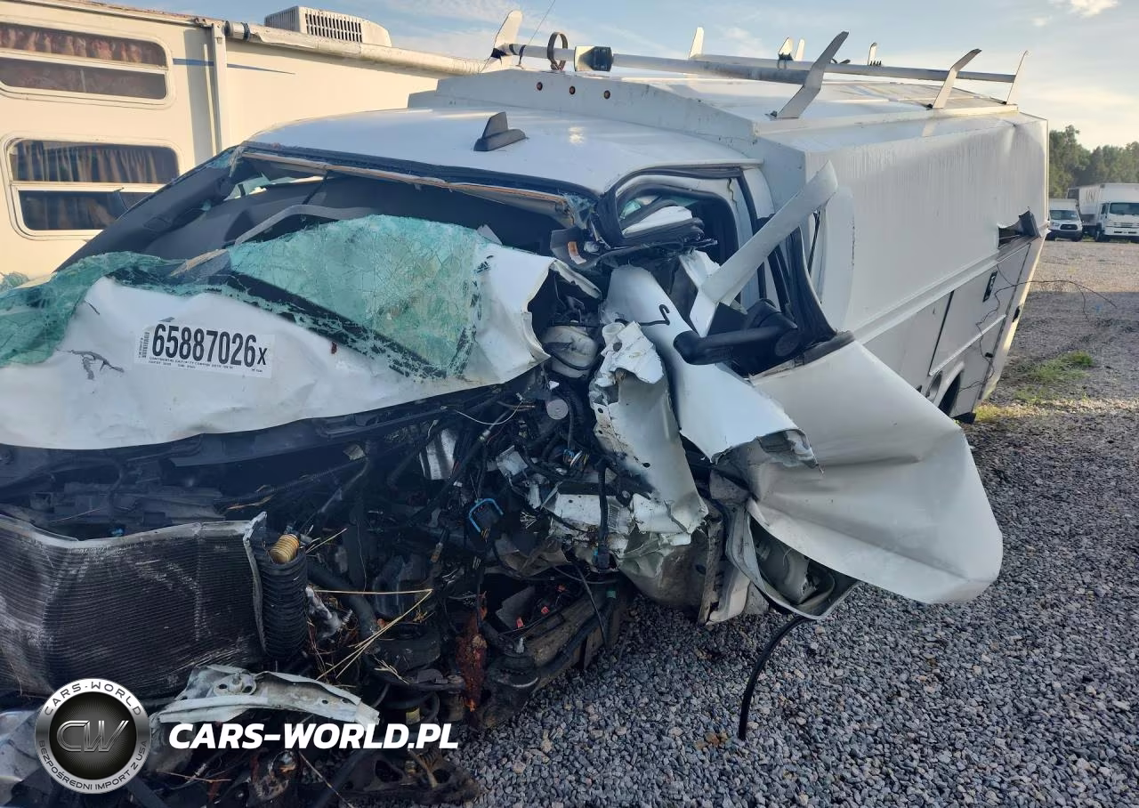2021 GMC Savana Cutaway G3500 VIN:1GD07RF75M1310368 - 1
