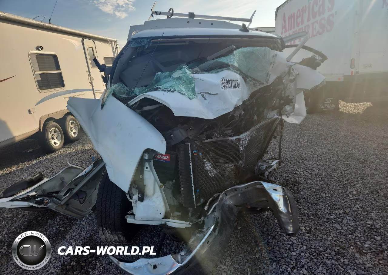 2021 GMC Savana Cutaway G3500 VIN:1GD07RF75M1310368 - 5