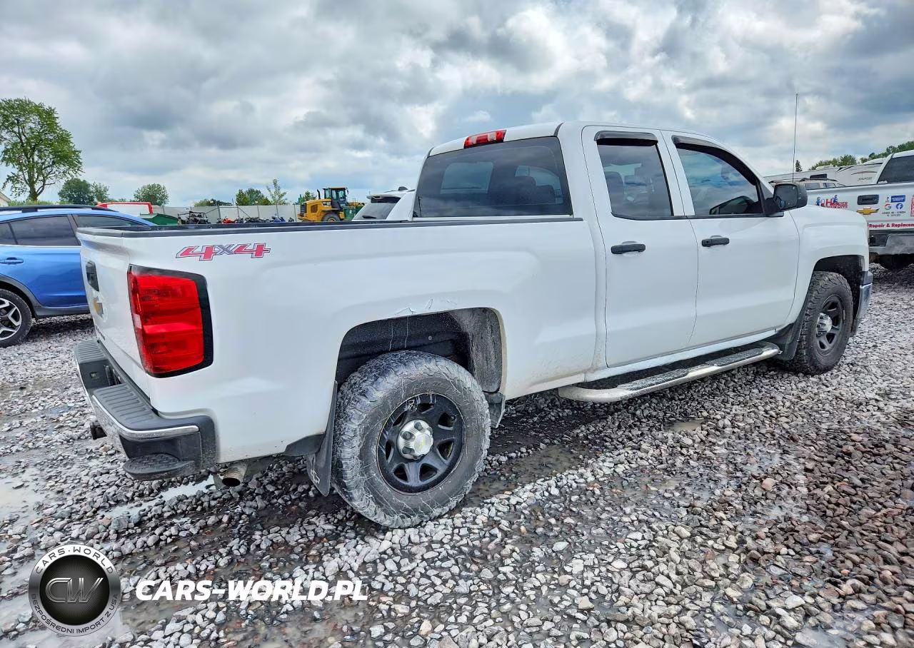 2015 Chevrolet Silverado K1500 VIN:1GCVKPEC4FZ370979 - 3