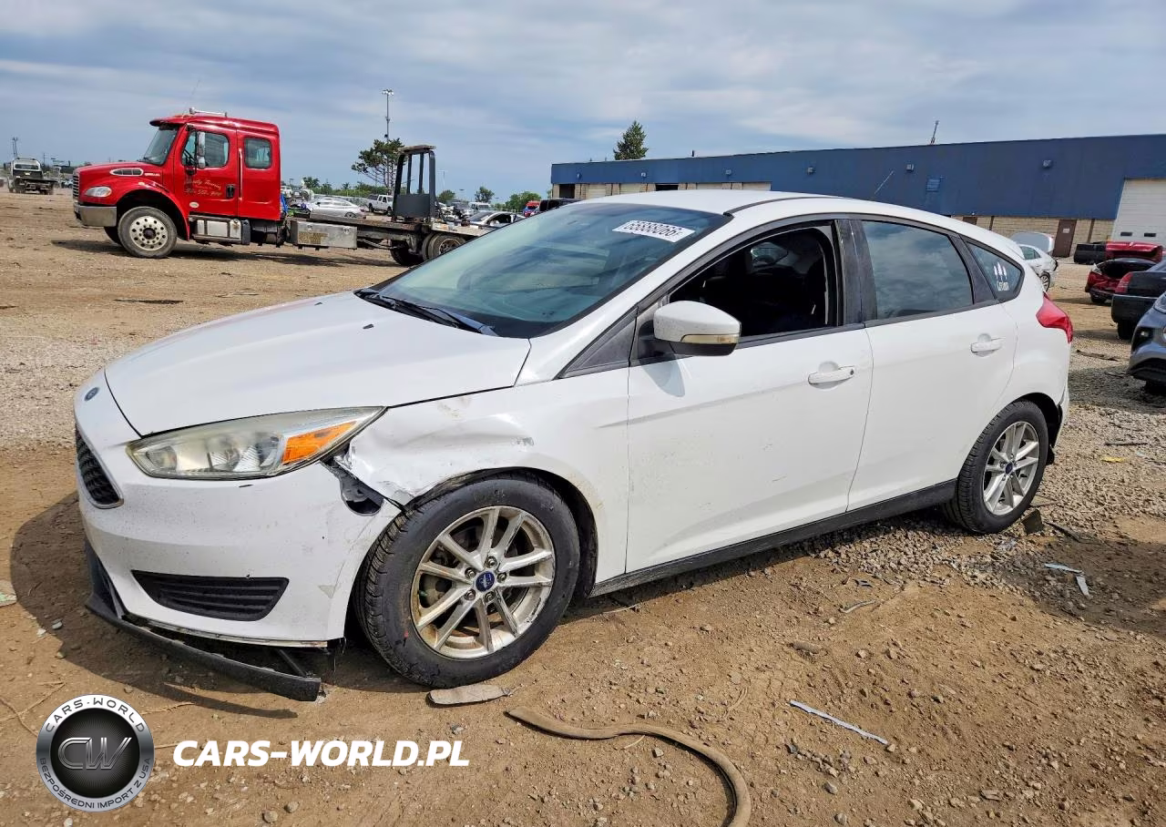 2016 Ford Focus Se VIN:1FADP3K28GL269097 - 1