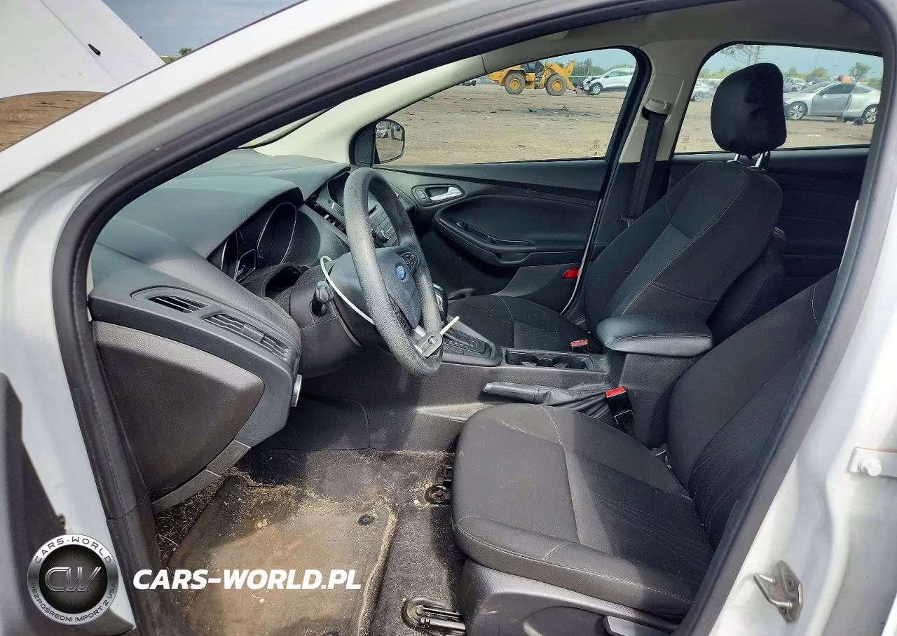 2016 Ford Focus Se VIN:1FADP3K28GL269097 - 7