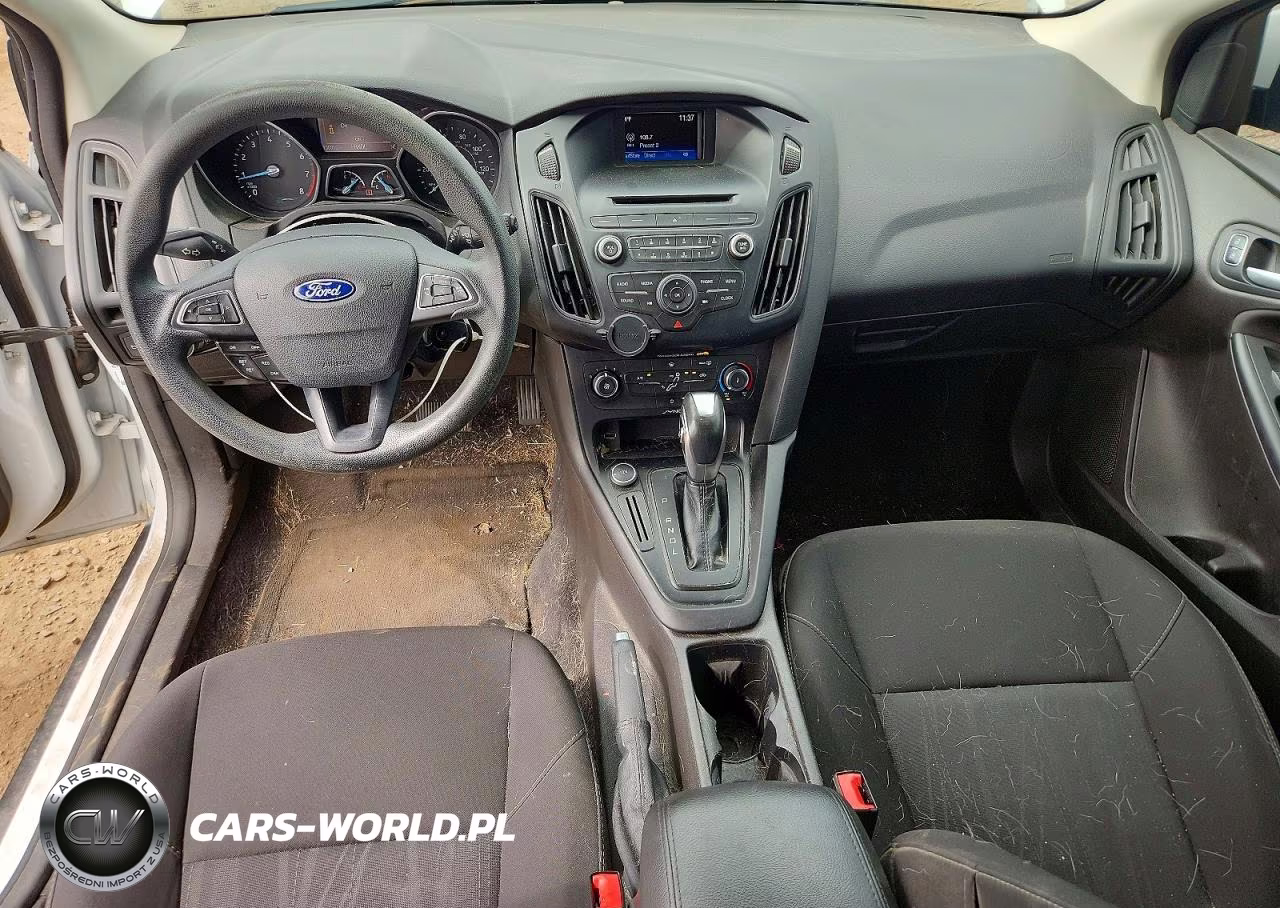 2016 Ford Focus Se VIN:1FADP3K28GL269097 - 8