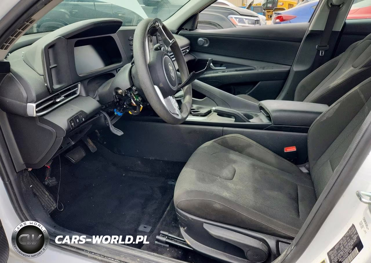 2025 Hyundai Elantra Se VIN:KMHLL4DG0SU976158 - 7