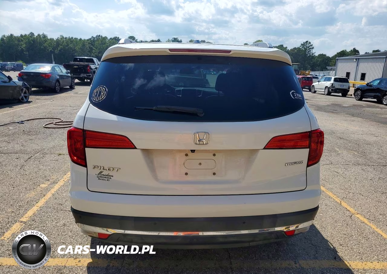 2018 Honda Pilot Touring VIN:5FNYF5H98JB007959 - 6