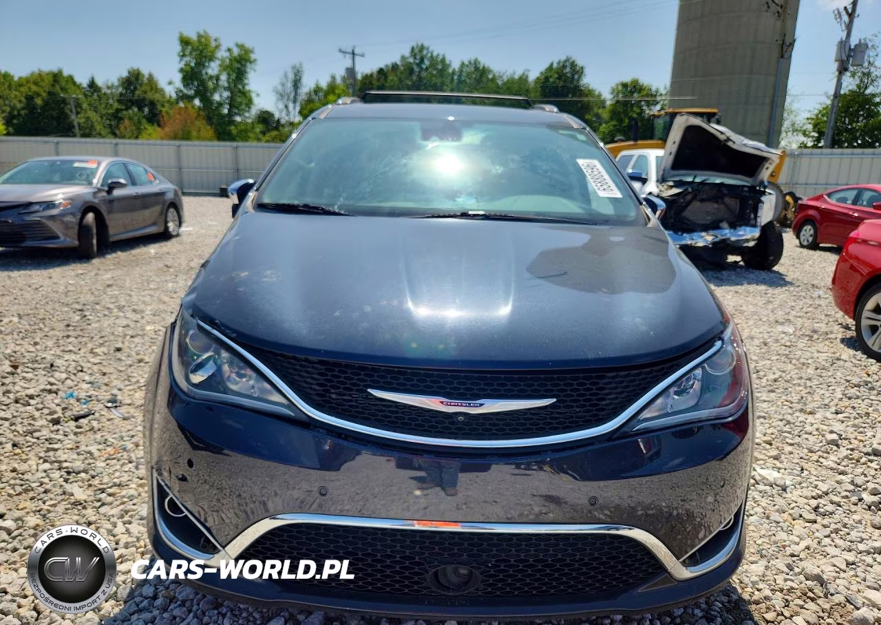 2020 Chrysler Pacifica Limited VIN:2C4RC1GGXLR197406 - 5