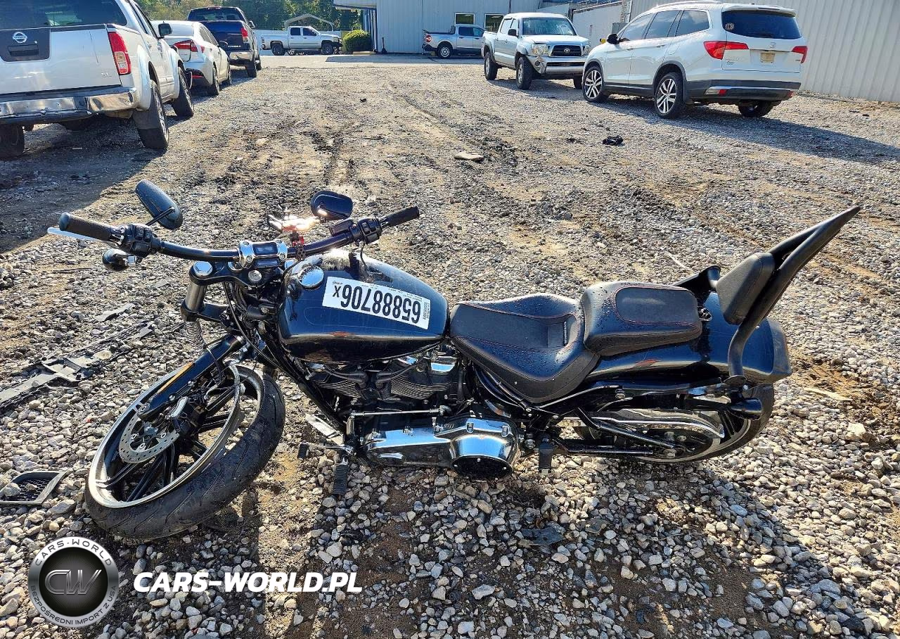 2018 Harley-Davidson Fxbr Breakout VIN:1HD1YEJ17JC028393 - 3