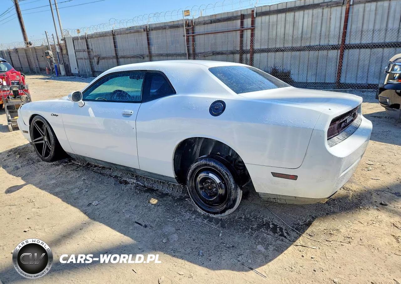 2013 Dodge Challenger Sxt VIN:2C3CDYAG2DH733801 - 2