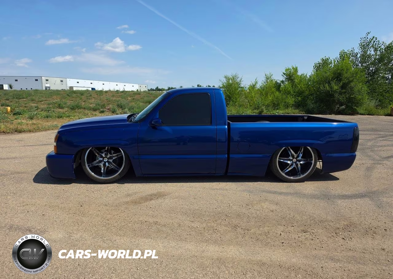 2007 Chevrolet Silverado C1500 Classic VIN:3GCEC14X37G185693 - 11