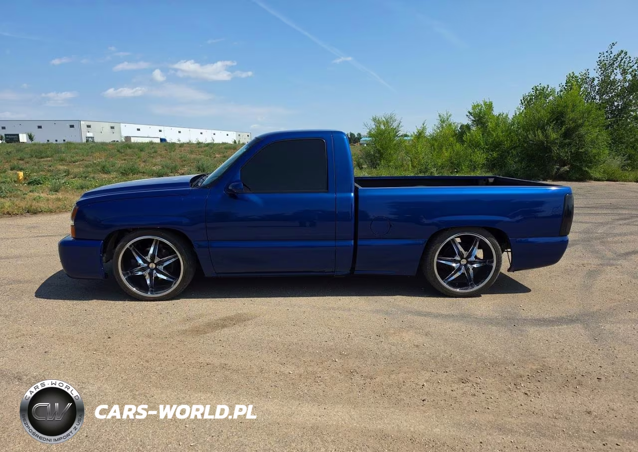 2007 Chevrolet Silverado C1500 Classic VIN:3GCEC14X37G185693 - 12