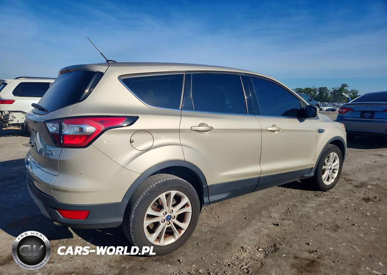 2017 Ford Escape Se VIN:1FMCU9GD8HUE20409 - 3
