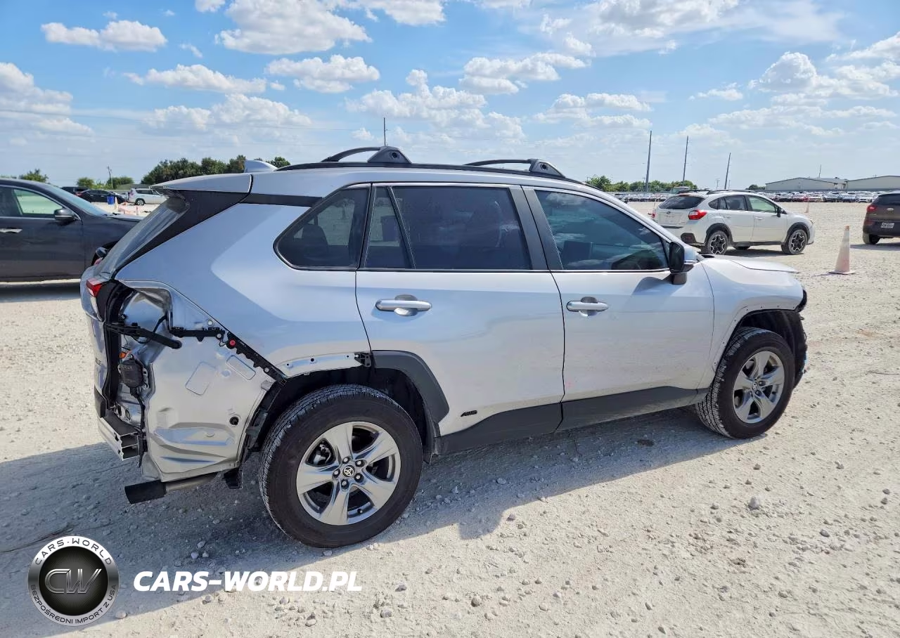 2025 Toyota Rav4 Hybrid Xle VIN:4T3RWRFV8SU210566 - 3