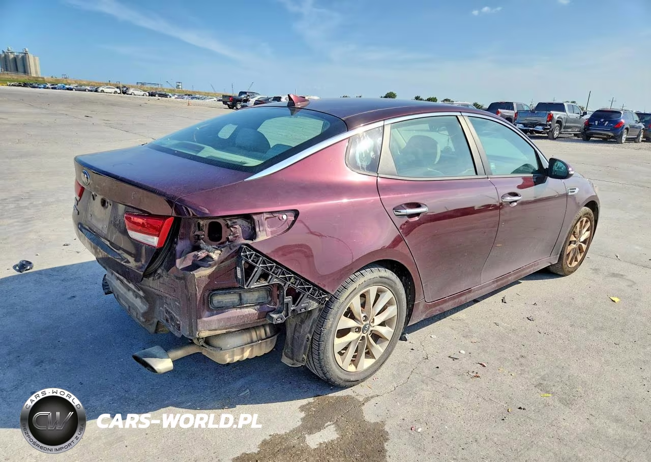 2018 Kia Optima Lx VIN:5XXGT4L39JG253143 - 3