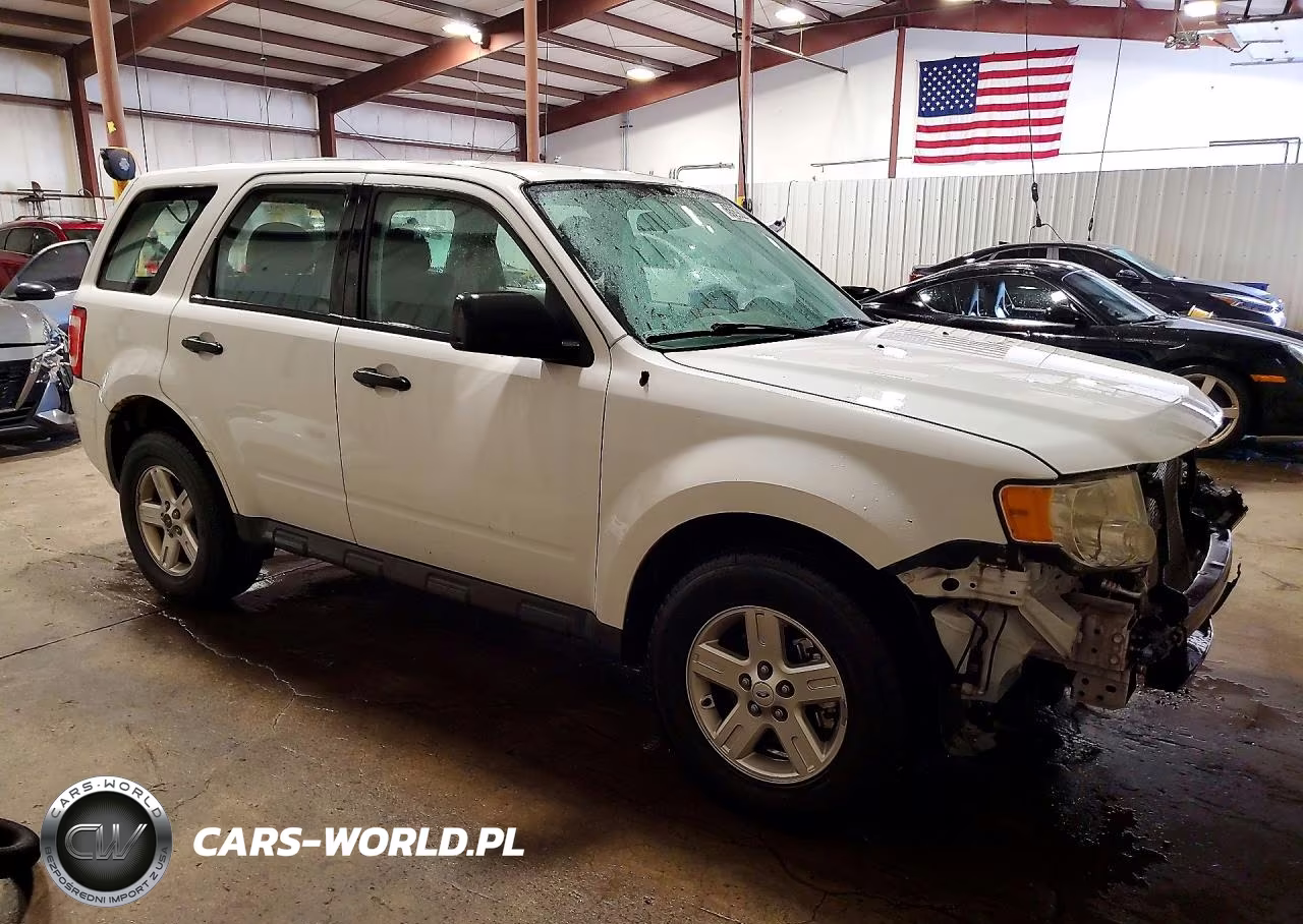 2012 Ford Escape Xls VIN:1FMCU9C70CKB80986 - 4