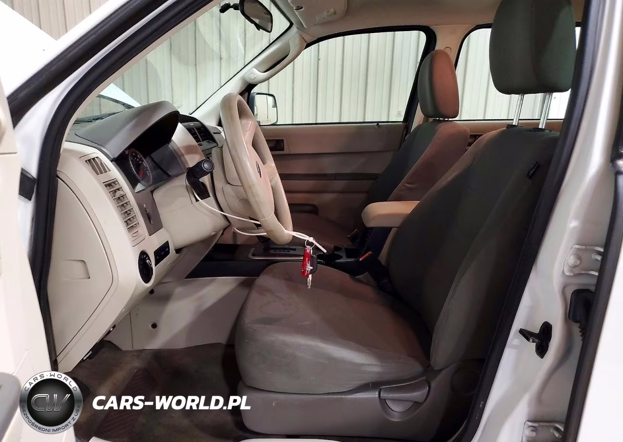 2012 Ford Escape Xls VIN:1FMCU9C70CKB80986 - 7