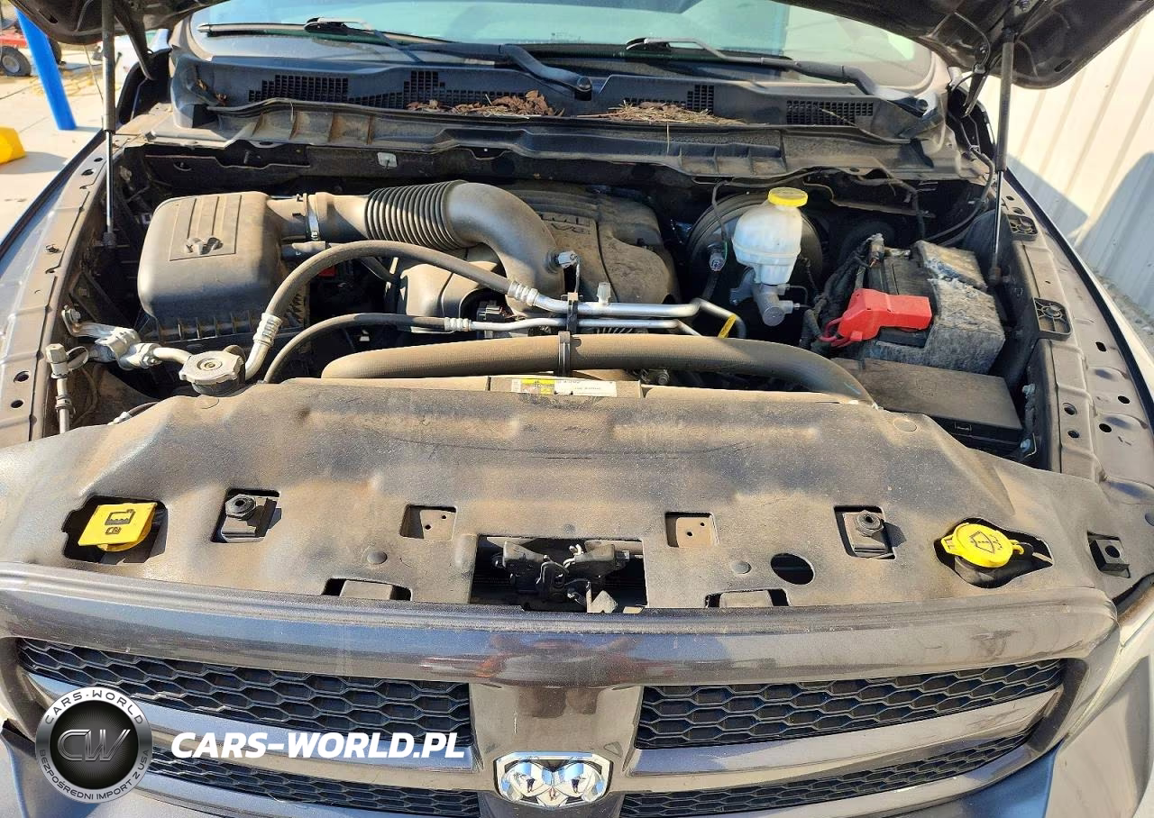 2019 Ram 1500 Classic Tradesman VIN:1C6RR6KT8KS545918 - 11