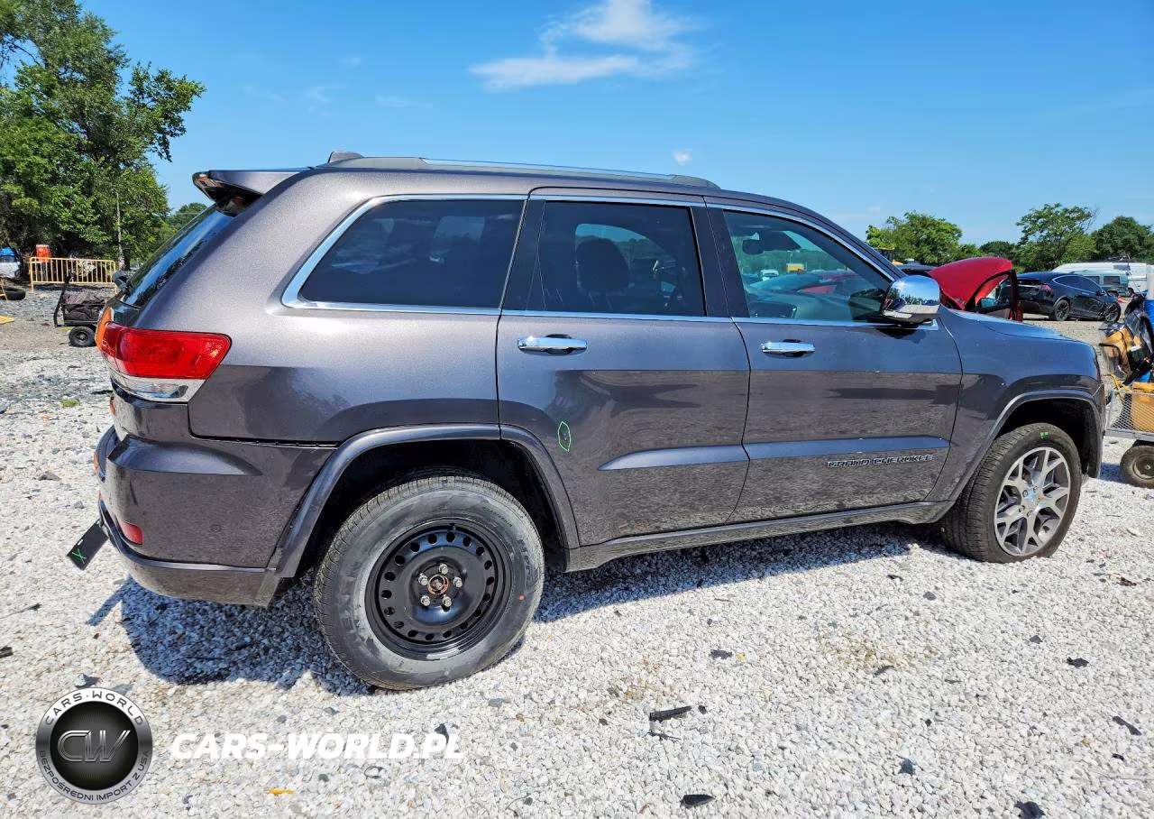 2020 Jeep Grand Cherokee Overland VIN:1C4RJFCGXLC104160 - 3