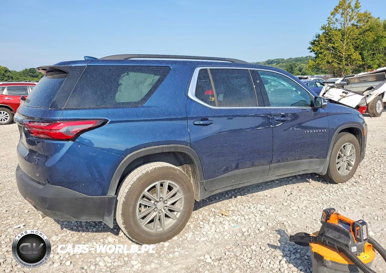 2023 Chevrolet Traverse Lt VIN:1GNERGKW6PJ237786 - 3