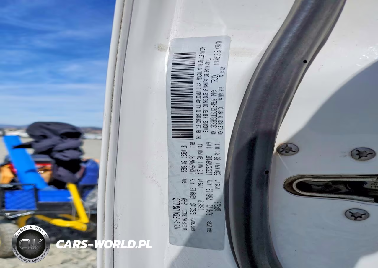 2020 Ram 3500 Laramie VIN:3C63R3JL6LG154930 - 12