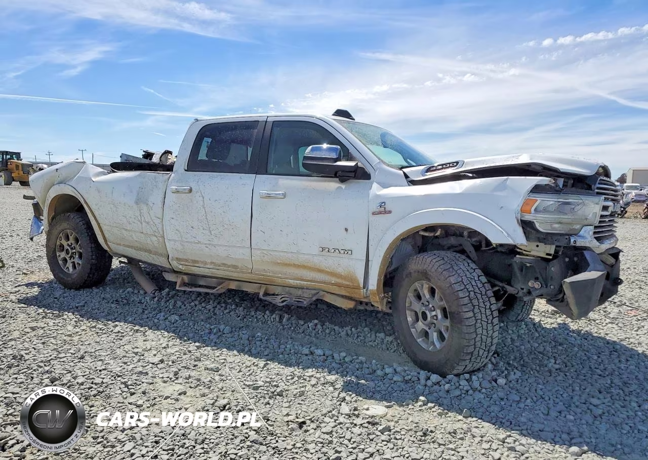 2020 Ram 3500 Laramie VIN:3C63R3JL6LG154930 - 4
