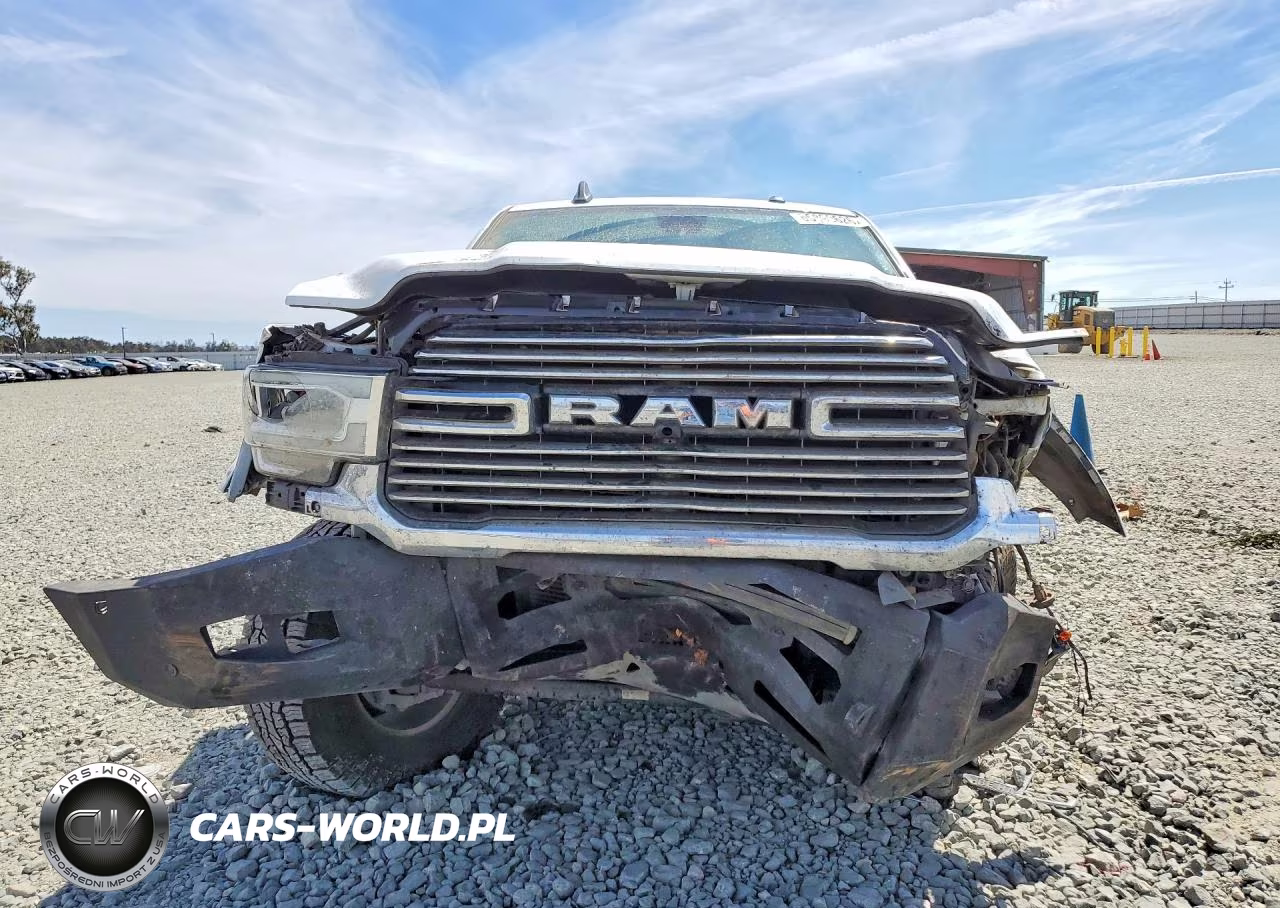 2020 Ram 3500 Laramie VIN:3C63R3JL6LG154930 - 5
