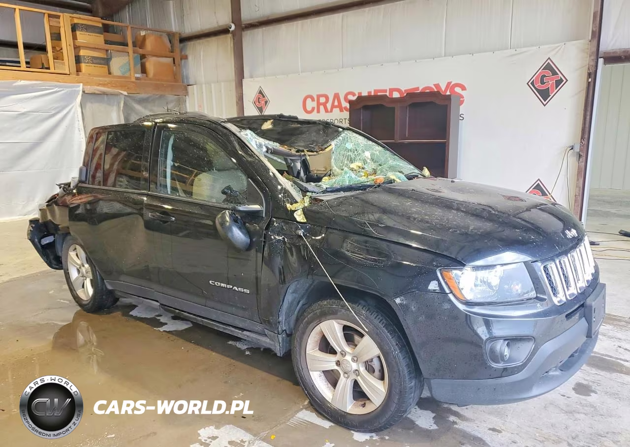 2015 Jeep Compass Sport VIN:1C4NJCBB4FD145613 - 4