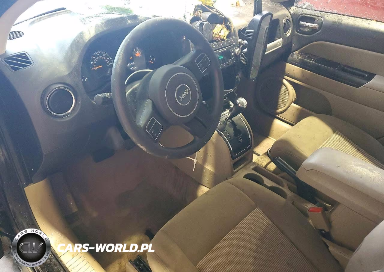2015 Jeep Compass Sport VIN:1C4NJCBB4FD145613 - 8