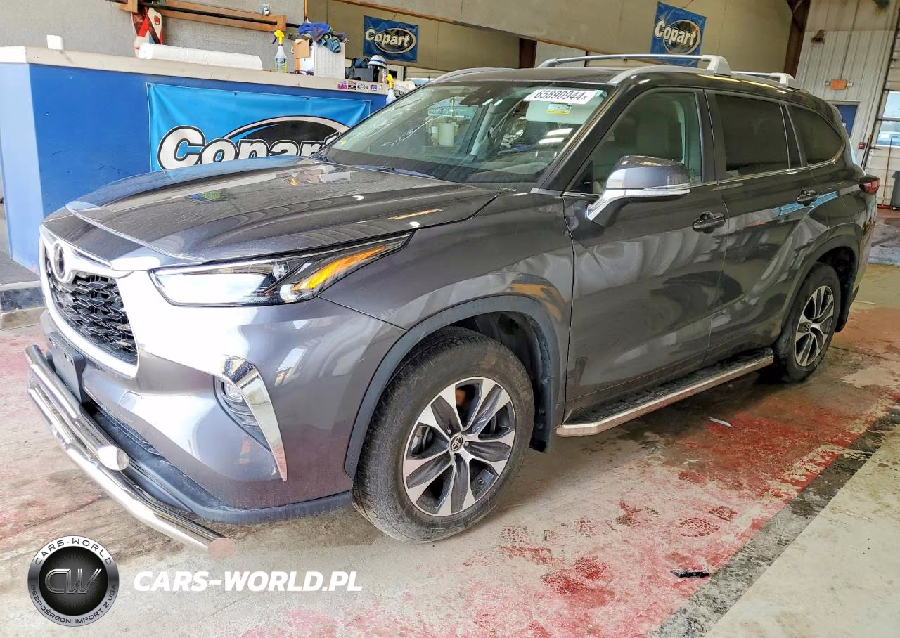 2023 Toyota Highlander L