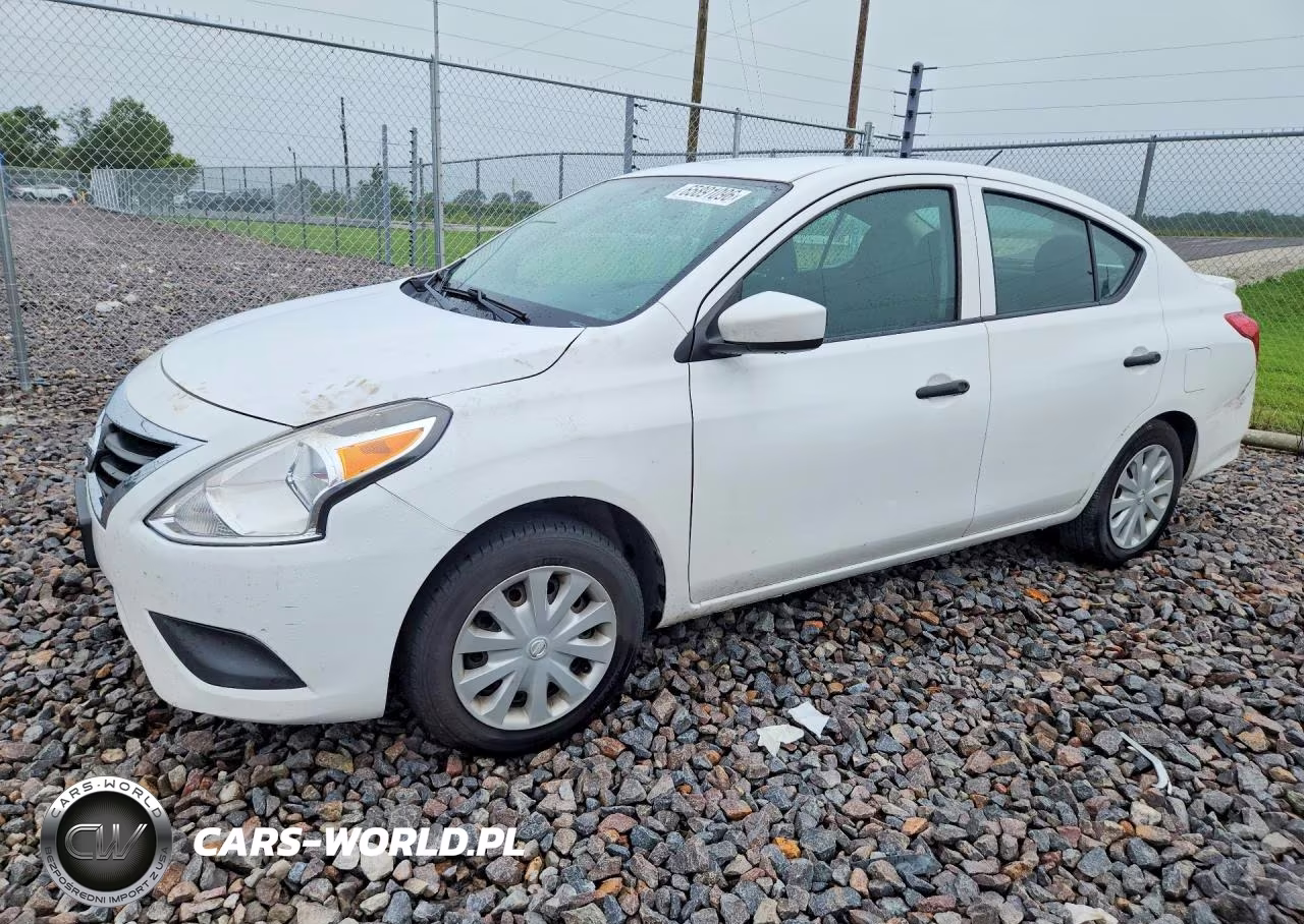 2019 Nissan Versa S Plus – zdjęcie 1 z 12