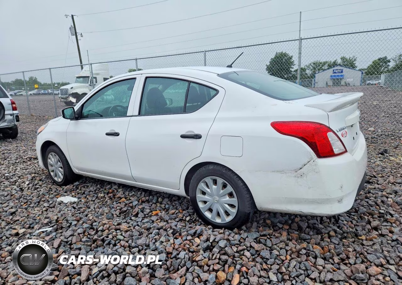 2019 Nissan Versa S Plus VIN:3N1CN7AP4KL822733 - 2