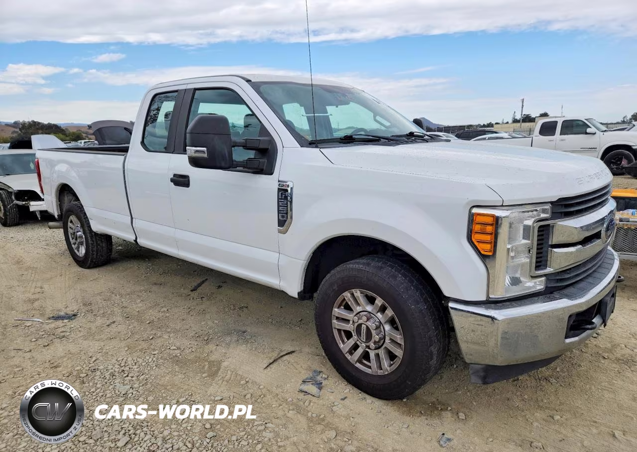 2017 Ford F250 Super Duty VIN:1FT7X2A64HEF39499 - 4