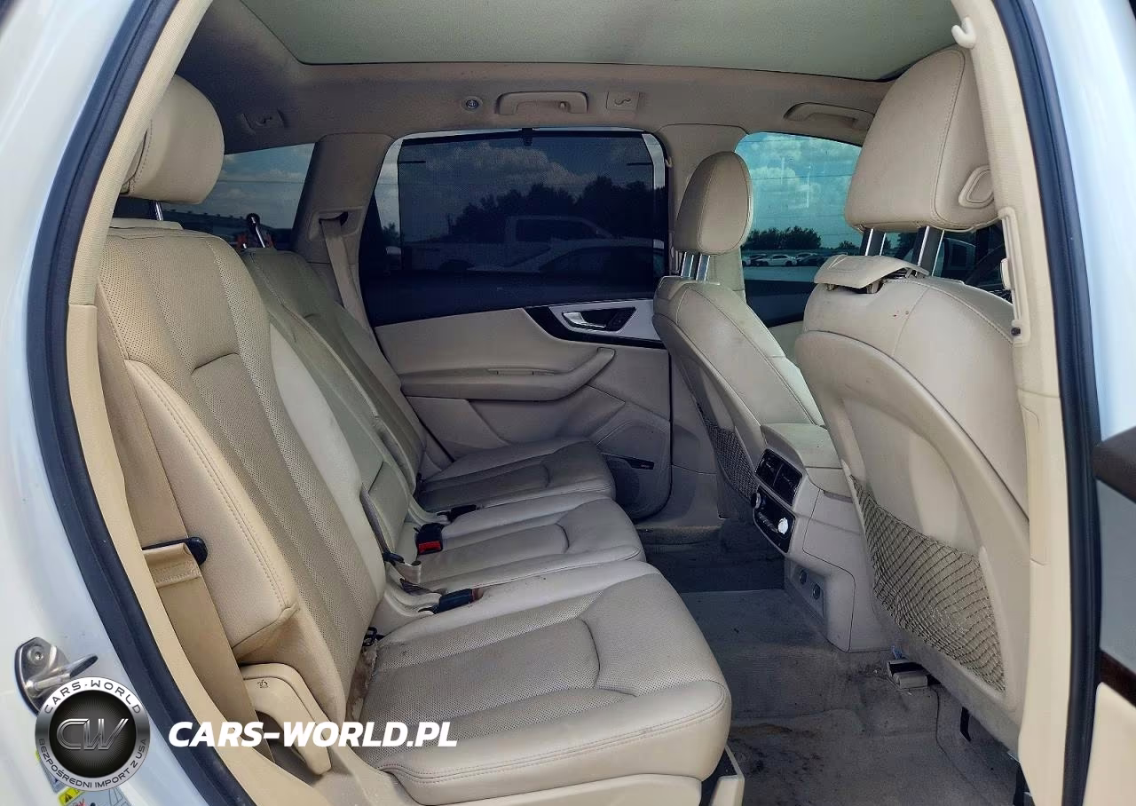 2019 Audi Q7 Premium Plus VIN:WA1LHAF70KD043274 - 10