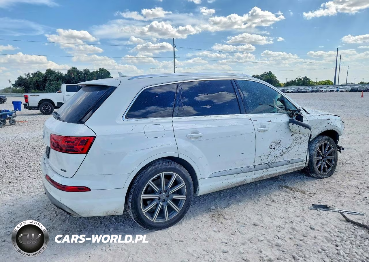 2019 Audi Q7 Premium Plus VIN:WA1LHAF70KD043274 - 3
