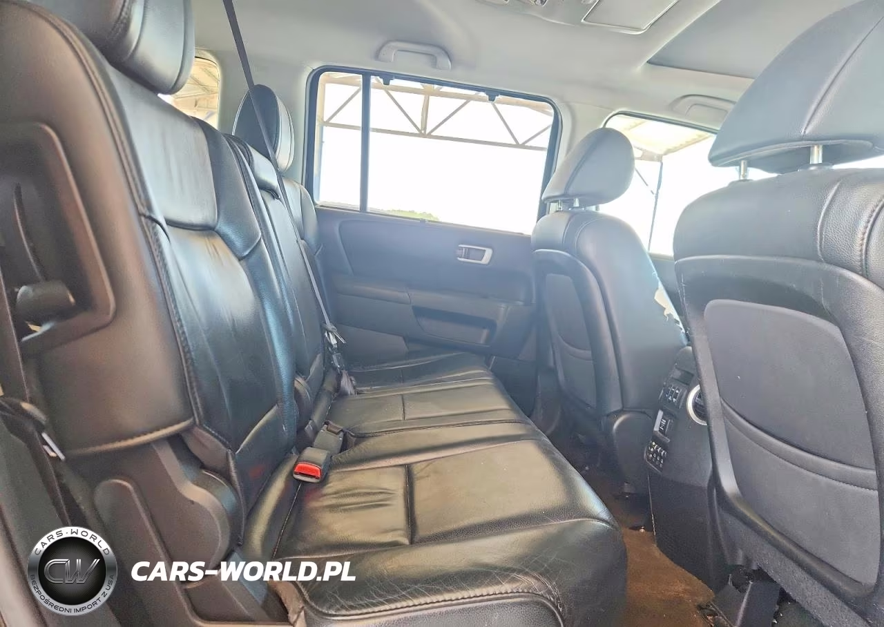 2015 Honda Pilot Touring VIN:5FNYF4H94FB009547 - 10