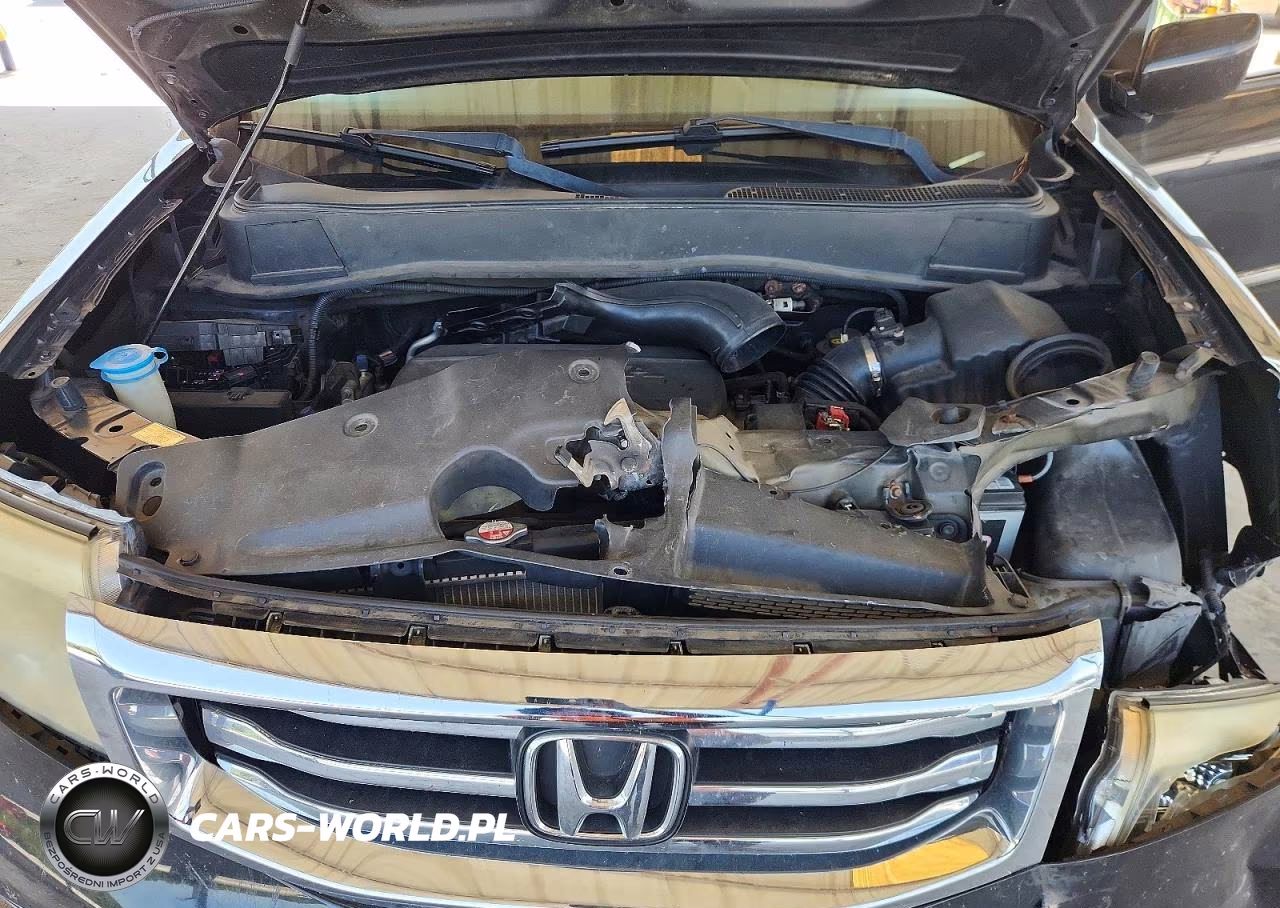 2015 Honda Pilot Touring VIN:5FNYF4H94FB009547 - 11
