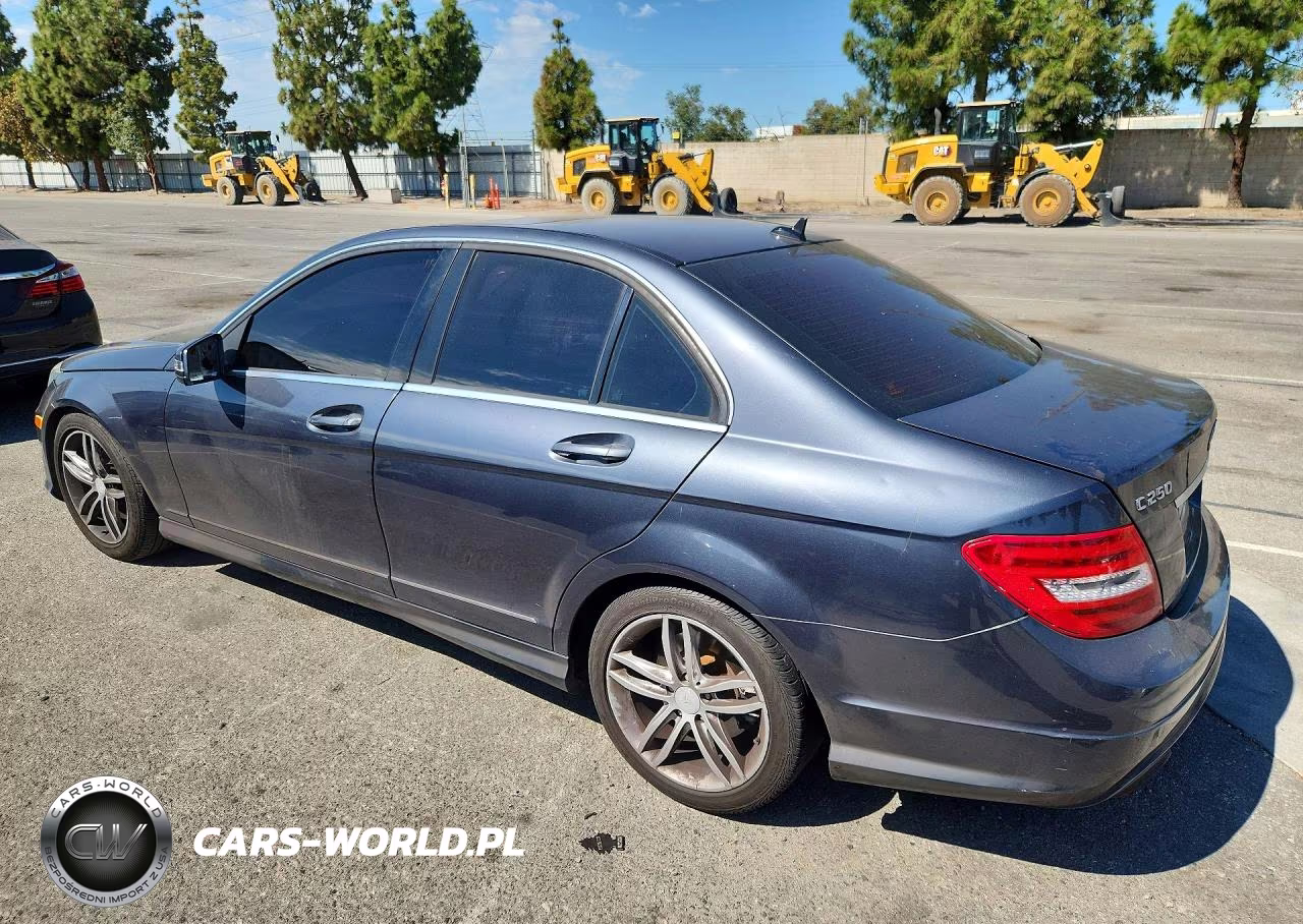 2013 Mercedes-Benz C 250 VIN:WDDGF4HB9DA754482 - 2