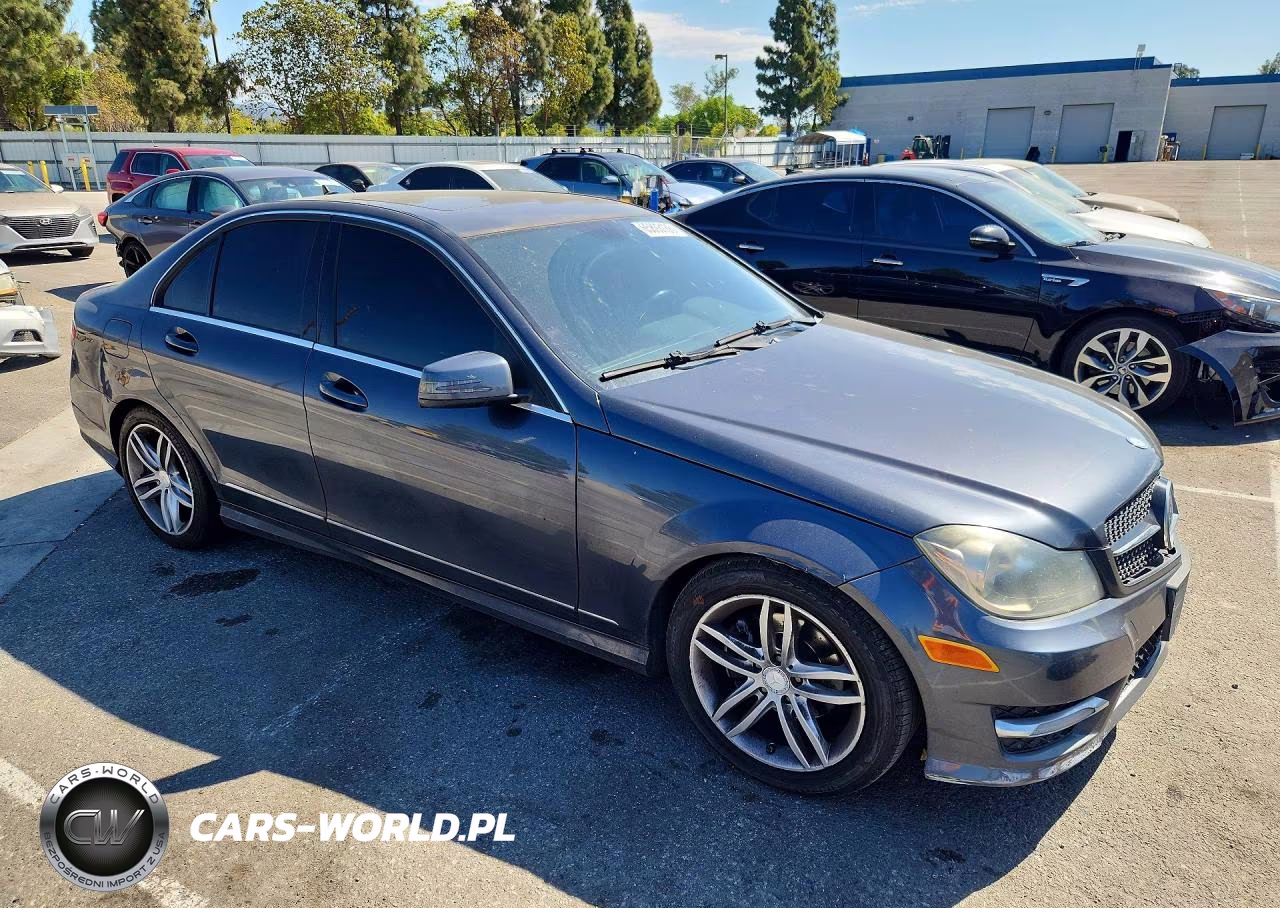 2013 Mercedes-Benz C 250 VIN:WDDGF4HB9DA754482 - 4