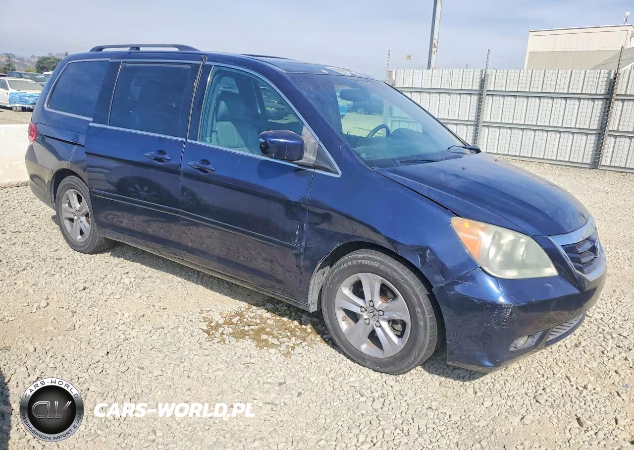 2008 Honda Odyssey Touring VIN:5FNRL38908B065074 - 4