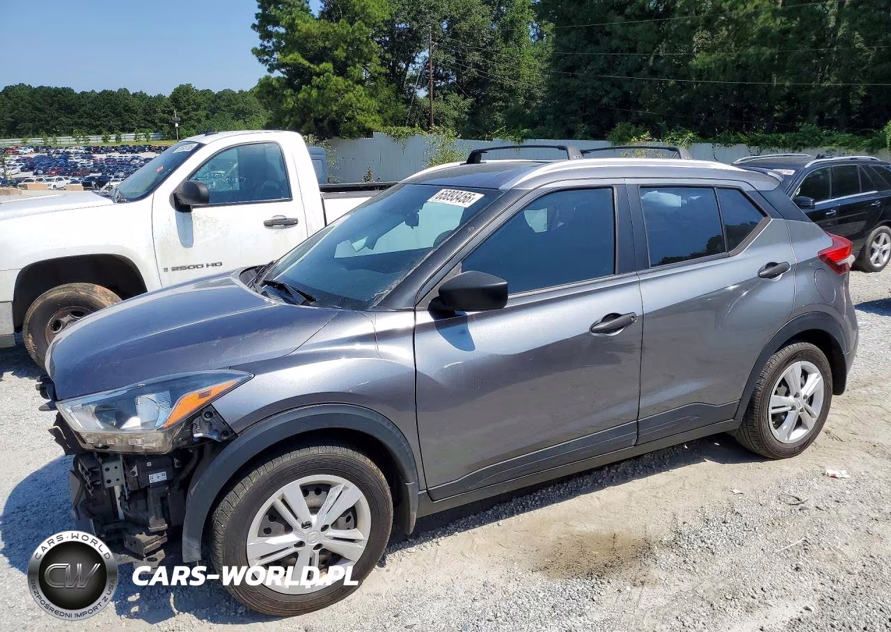 2019 Nissan Kicks S