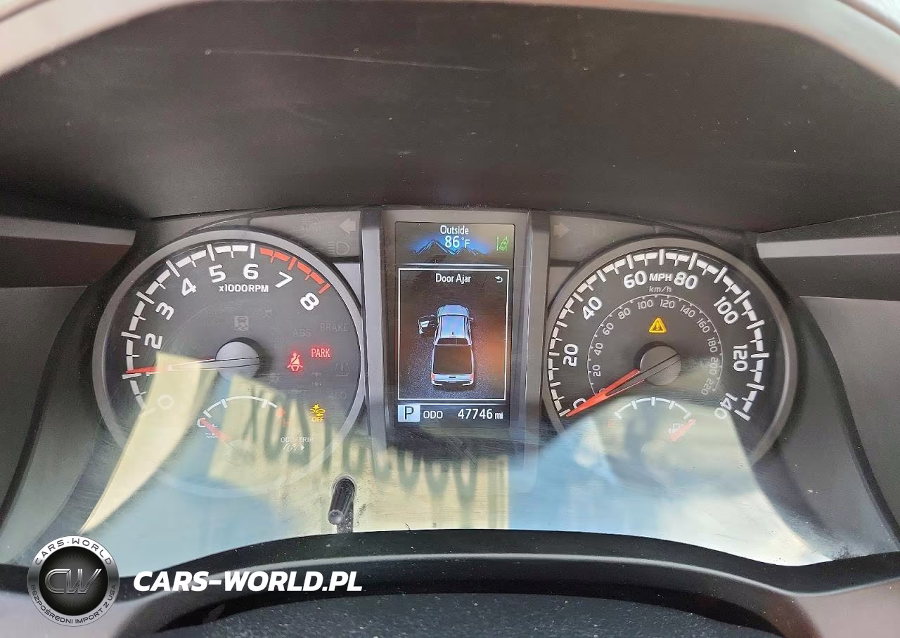2022 Toyota Tacoma VIN:3TMCZ5AN5NM492443 - 9