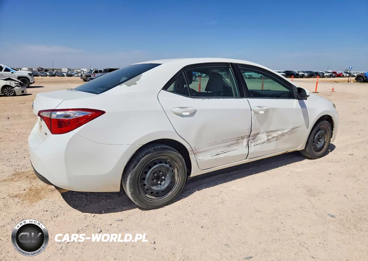 2016 Toyota Corolla Le VIN:5YFBURHE8GP435446 - 3