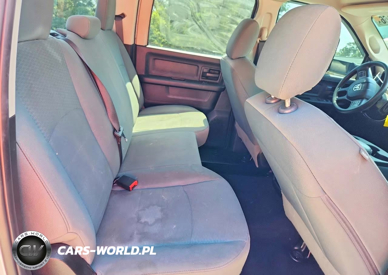 2018 Ram 3500 St VIN:3C63RRGL0JG339269 - 10