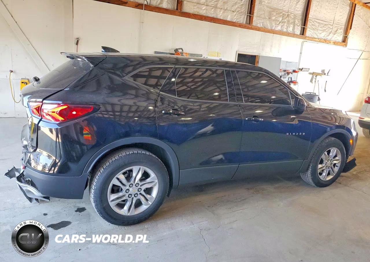 2021 Chevrolet Blazer 2Lt VIN:3GNKBHRS7MS585168 - 3