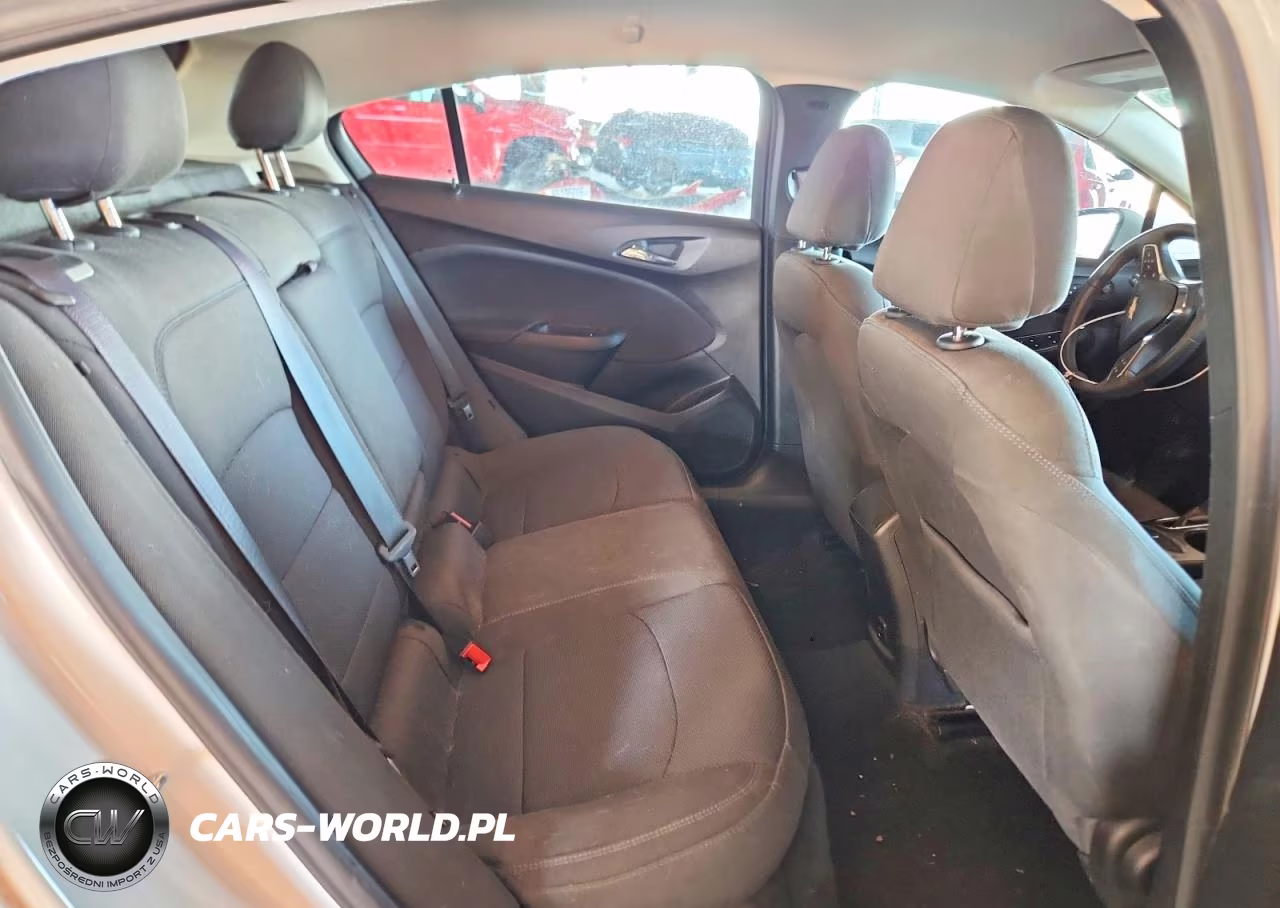 2018 Chevrolet Cruze Lt VIN:3G1BE6SM4JS641362 - 10