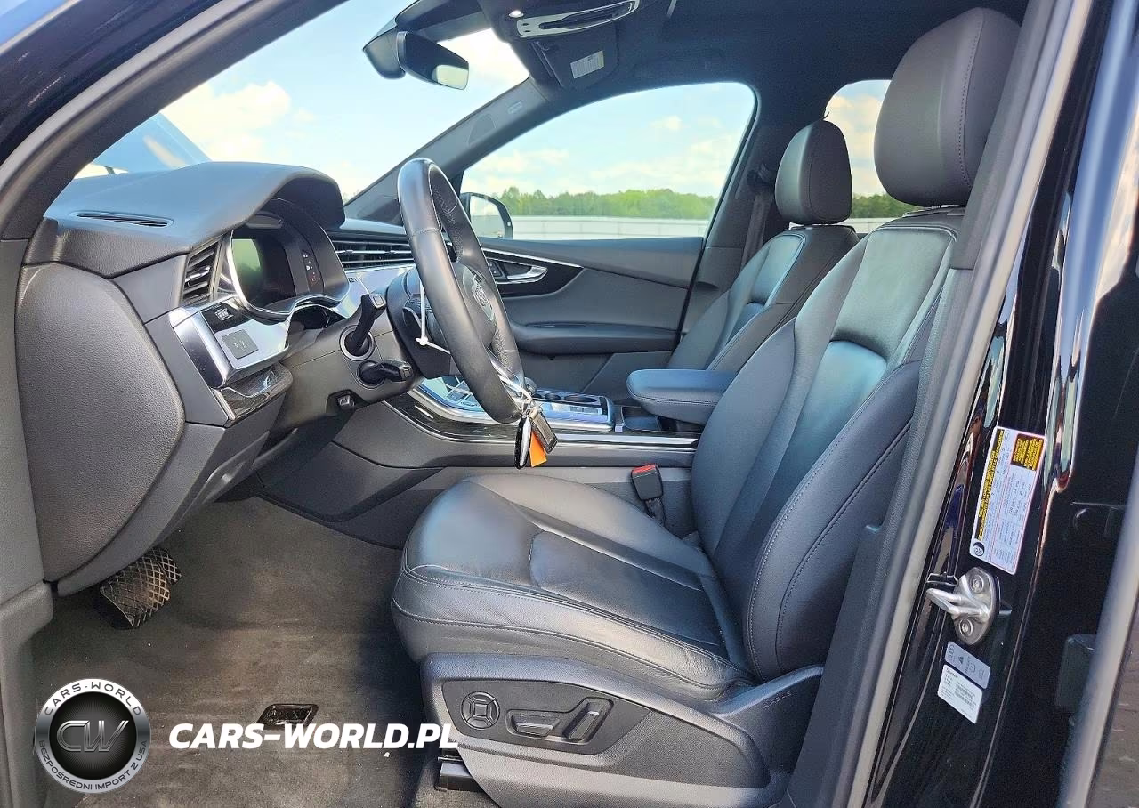 2021 Audi Q7 Premium Plus VIN:WA1LJAF70MD011786 - 7