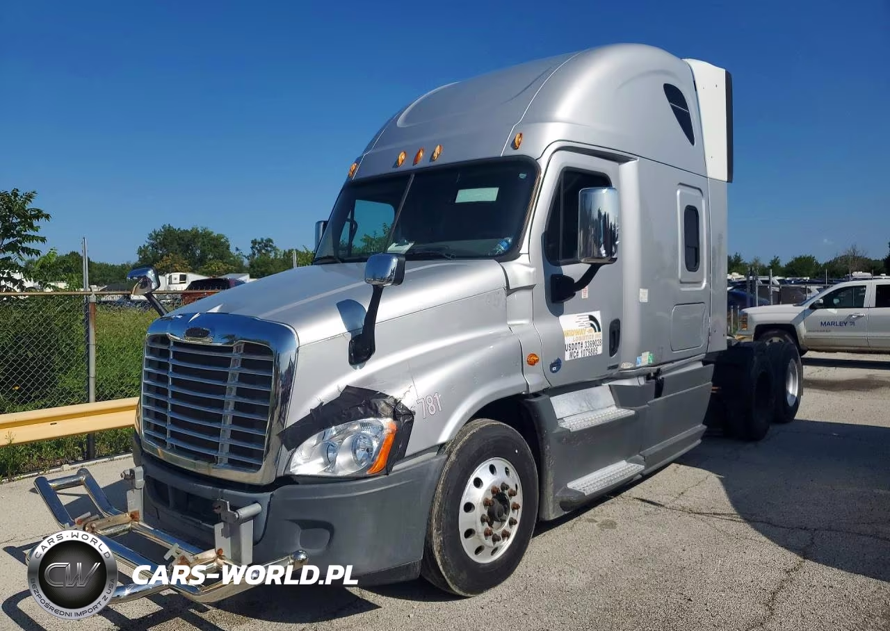 2015 Freightliner Cascadia 1 - Truck Cab And Chassis