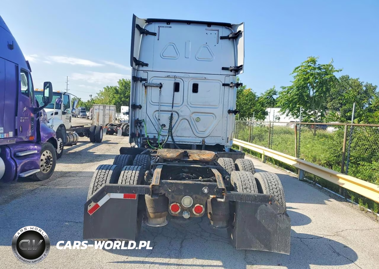 2015 Freightliner Cascadia 1 - Truck Cab And Chassis VIN:3AKJGLD53FSGK2879 - 6