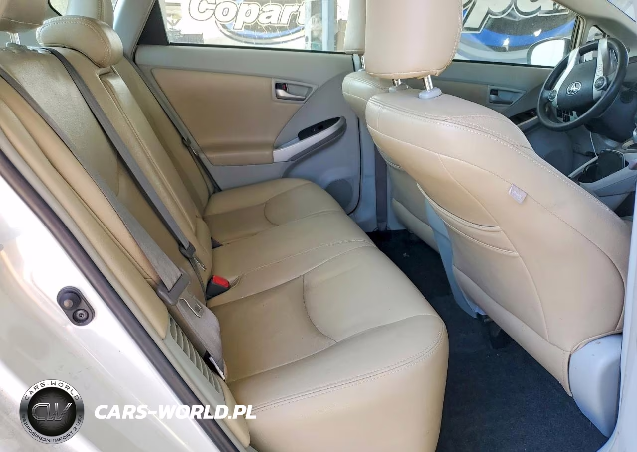 2015 Toyota Prius Two VIN:JTDKN3DU6F0482393 - 10