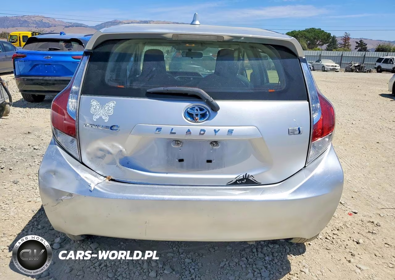 2015 Toyota Prius C One VIN:JTDKDTB3XF1107839 - 6