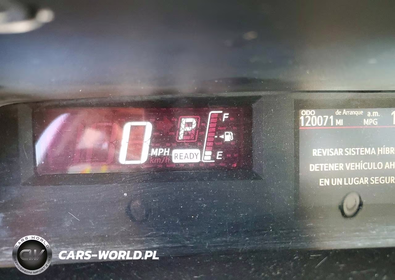 2015 Toyota Prius C One VIN:JTDKDTB3XF1107839 - 9