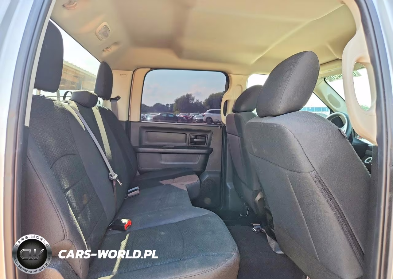 2019 Ram 1500 Classic Tradesman VIN:1C6RR7KT0KS548558 - 10